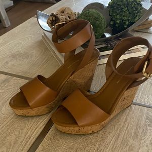 Tommy Hilfiger Wedge sandals, only worn 2 times.  Great condition